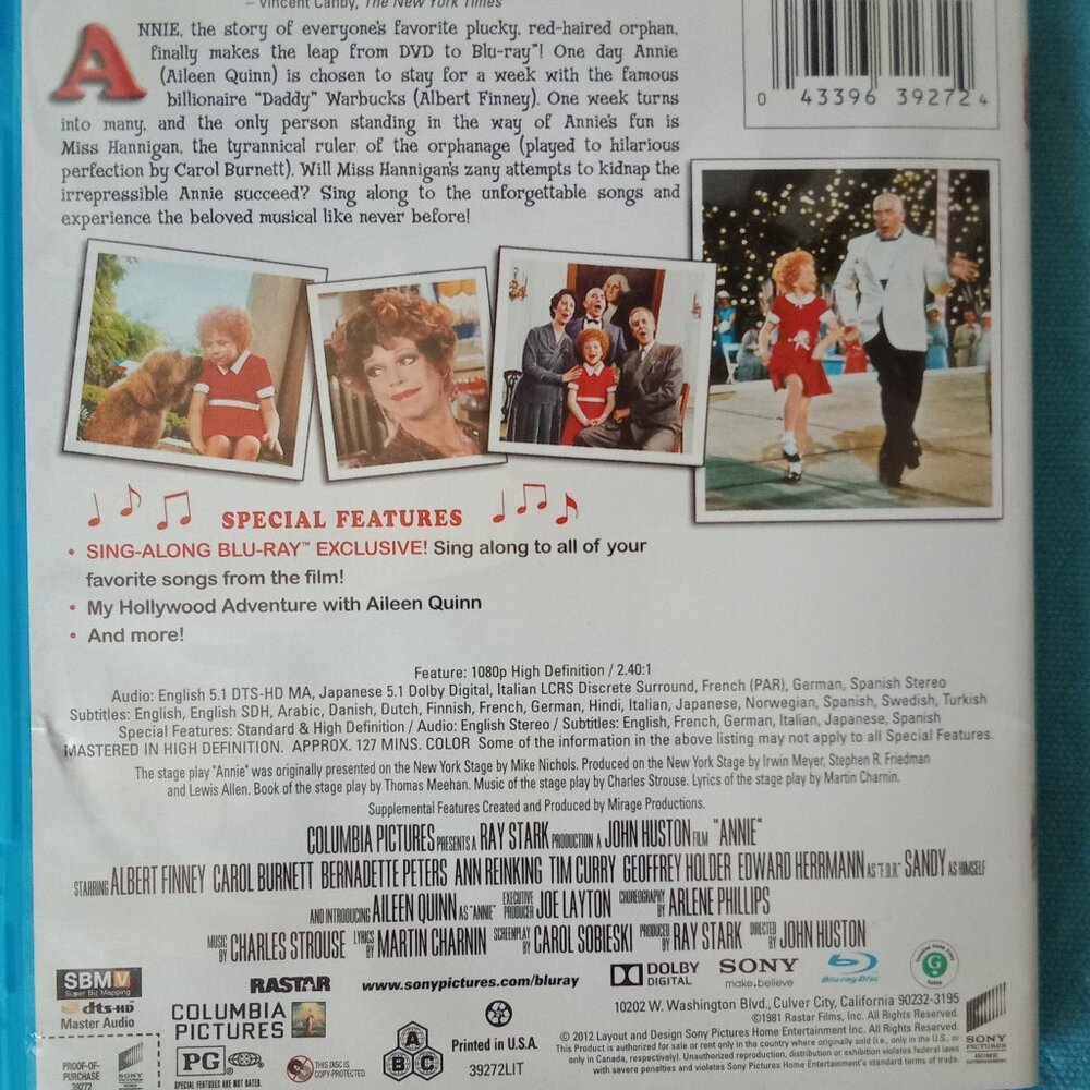Annie Sing-Along Blu-Ray Disc - Picture 3 of 8